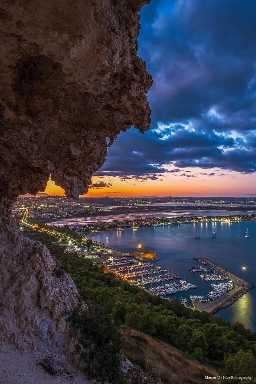 Voyager Apartment Cagliari Bagian luar foto